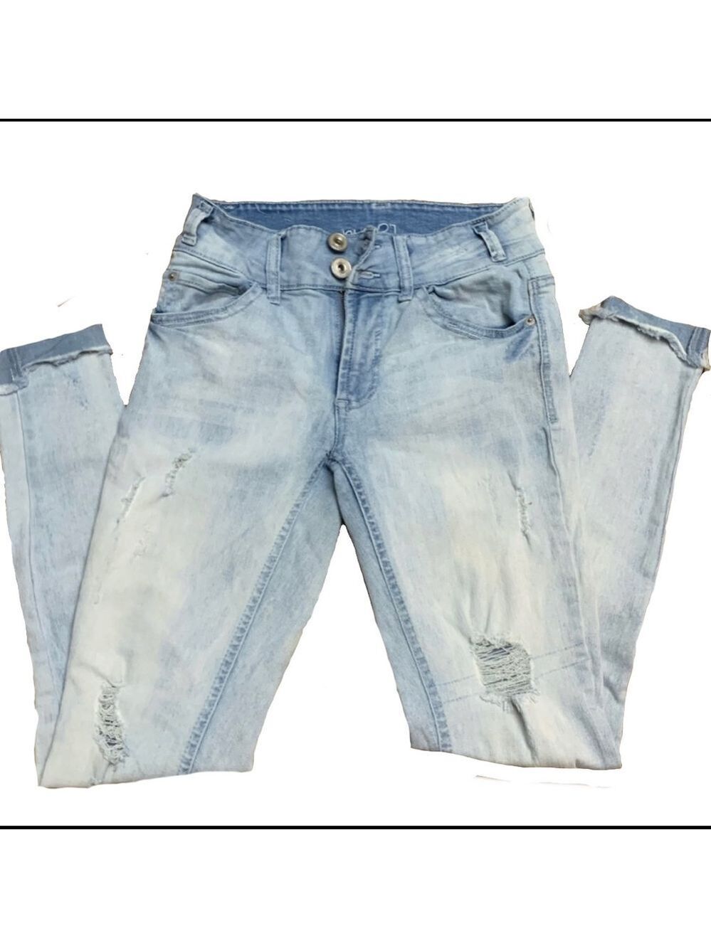 RUE 21 Mid-Rise Light Blue Ankle Jeans, Size 4